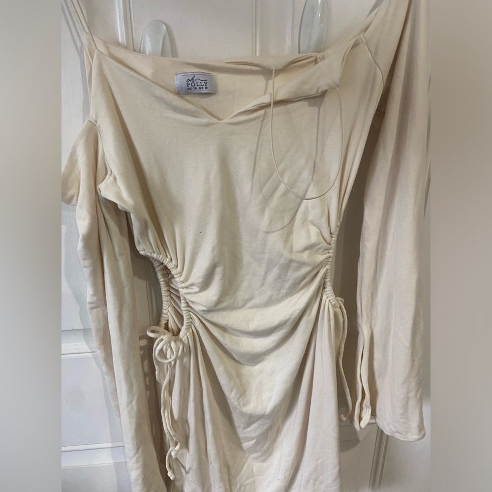 NWOT OH POLLY CREAM RUMI RUCHED CUT OUT SIDES LONG SKEEVE MINI DRESS - Picture 2 of 4